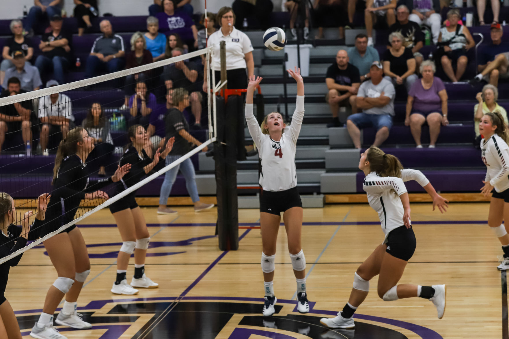 Heartland VB vs Fillmore Central (31).JPG